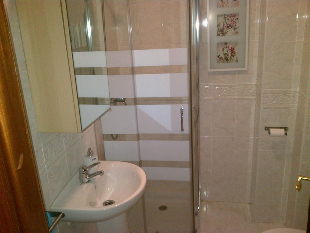 Triana Pureza Apartment Seville Luaran gambar
